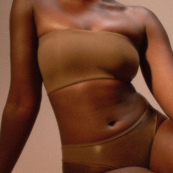 NWOT Nude Tan Skims Fits Everybody Bandeau Bra in Ochre - Picture 5 of 6